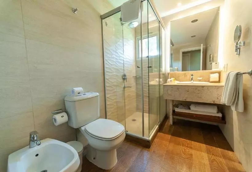 スイート, Villa Morra Suites