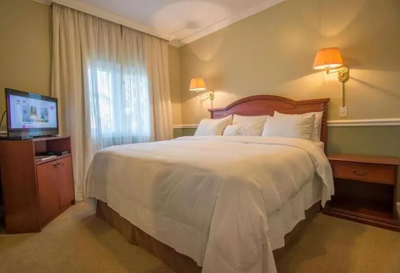 スイート, Villa Morra Suites