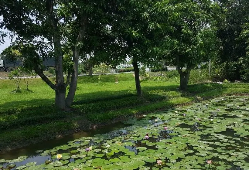 デラックスルーム, Nai Suan Inn