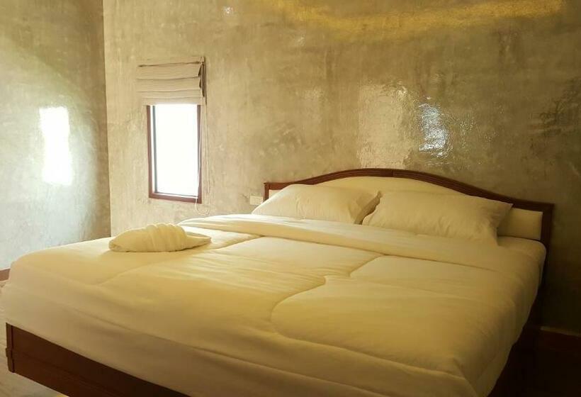 غرفة قياسية, Nai Suan Inn