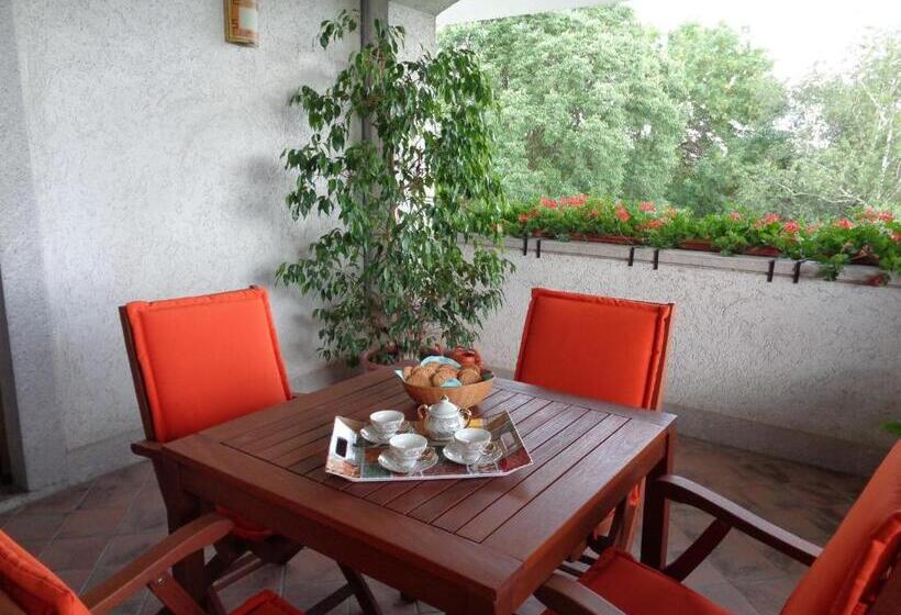 اتاق استاندارد سه نفره, B&b Casa Perini
