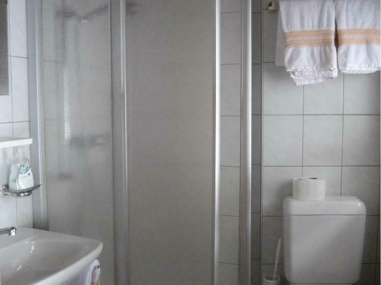 חדר סטנדרט לשלושה, B&b Pension Lärch