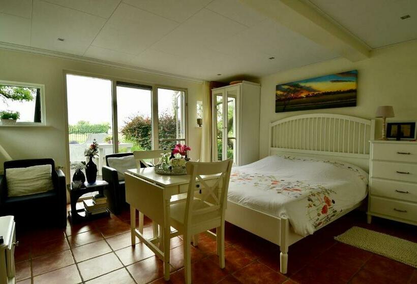 Номер Стандарт Вид на Сад, De Veldeling