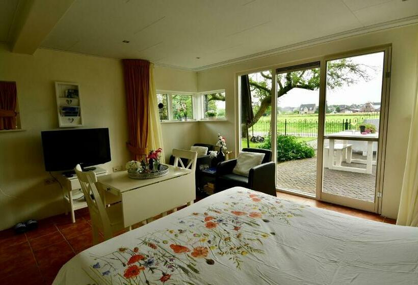 Номер Стандарт Вид на Сад, De Veldeling