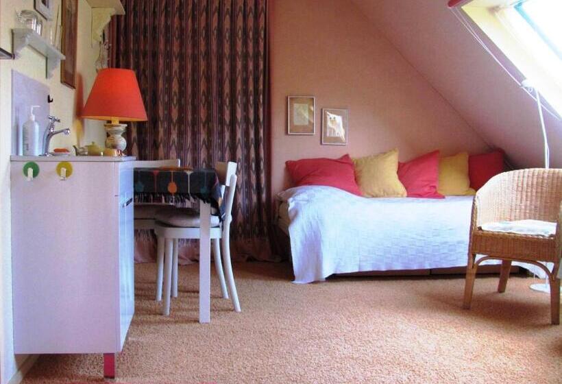 标准间, De Witte Wolk