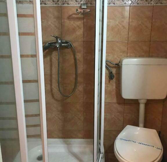 חדר סטנדרט, Engi Panzió