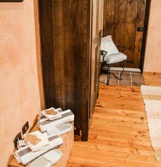 غرفة قياسية, Il Cappellaio Matto