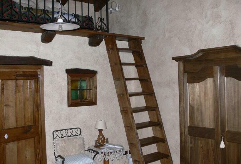 غرفة قياسية, Il Cappellaio Matto