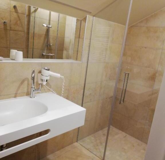 חדר סטנדרט, Familienhotel Trebesingerhof