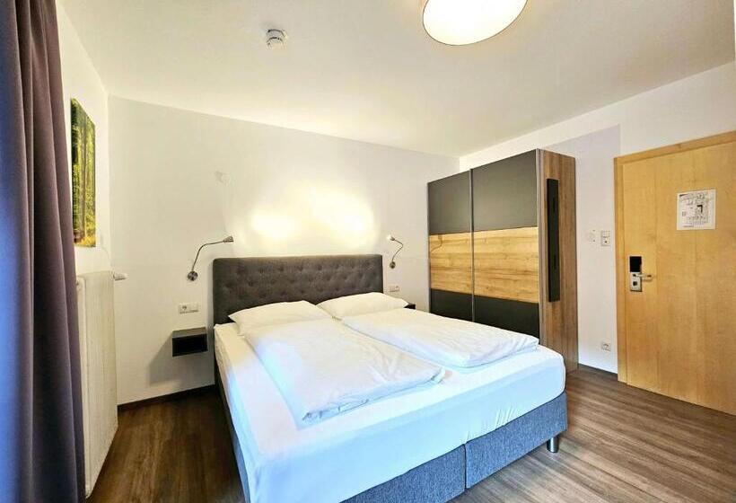 スタンダードルーム, Familienhotel Trebesingerhof