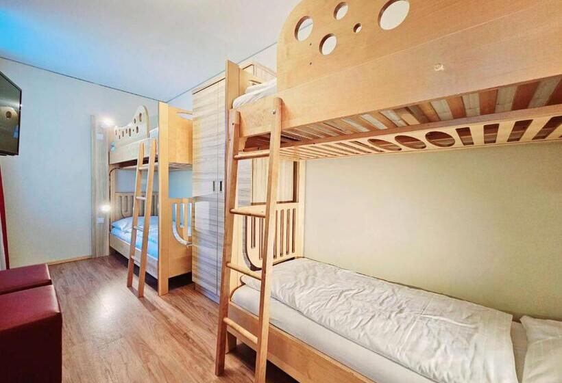 Люкс 2 Спальни, Familienhotel Trebesingerhof