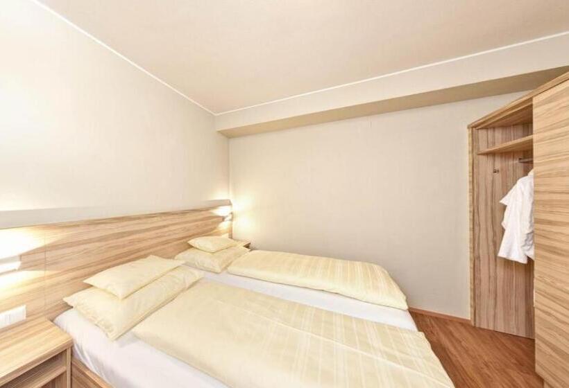 Люкс 2 Спальни, Familienhotel Trebesingerhof