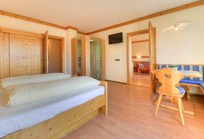 شقة 3 غرف, Allesbauer   Familie Preis