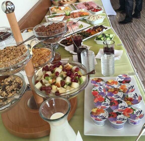 标准单人间, Küffner Hof