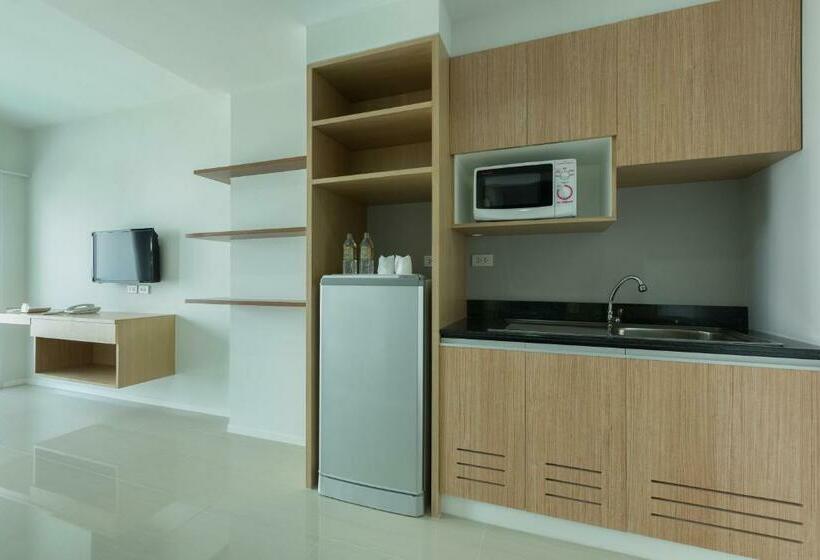 إستديو قياسى مزود بشرفة, Thongchen Residence