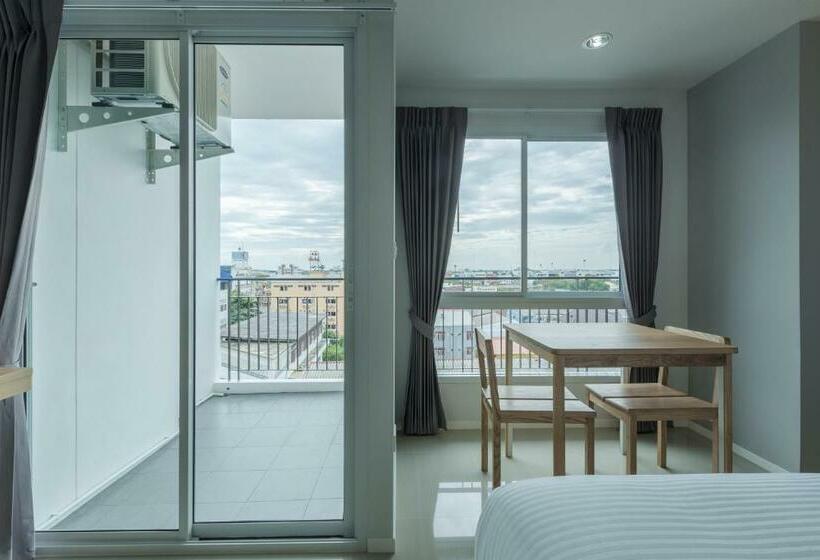 غرفة قياسية, Thongchen Residence