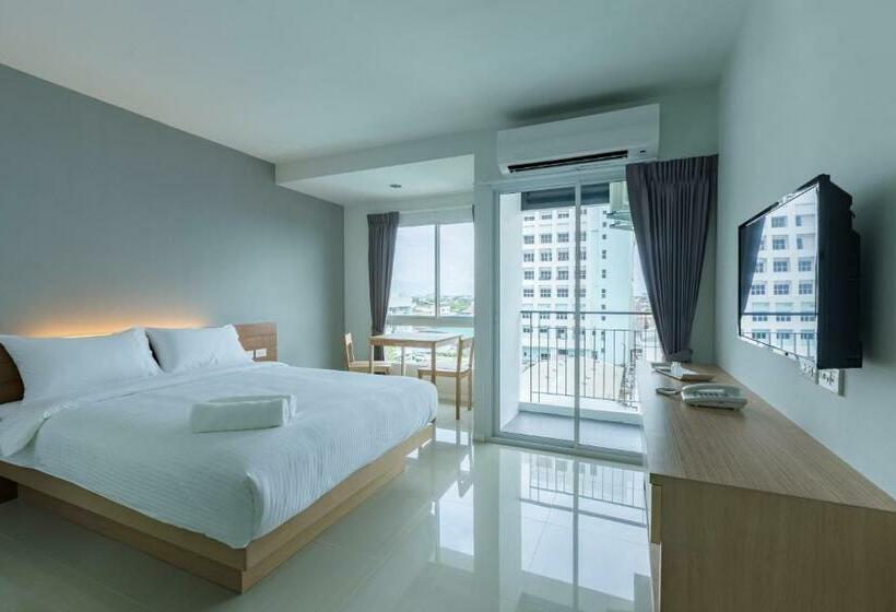 إستديو قياسى مزود بشرفة, Thongchen Residence