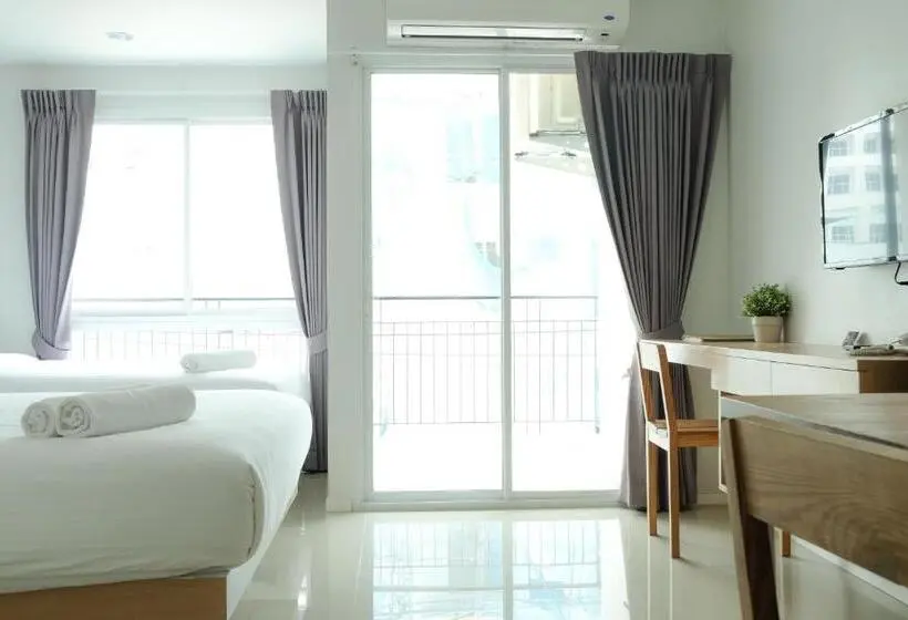 ファミリールーム, Thongchen Residence
