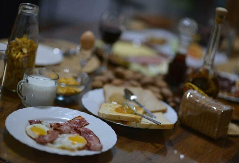 스위트, Arhontiko Askas Mansion