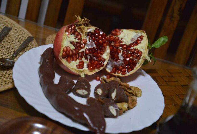 스위트, Arhontiko Askas Mansion