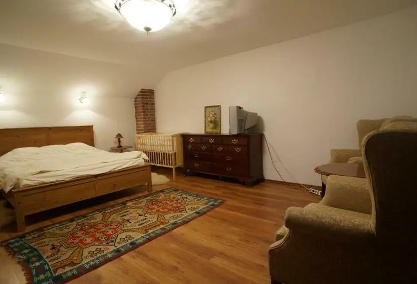 レイクビュースタンダードルーム, Casa Paltinu