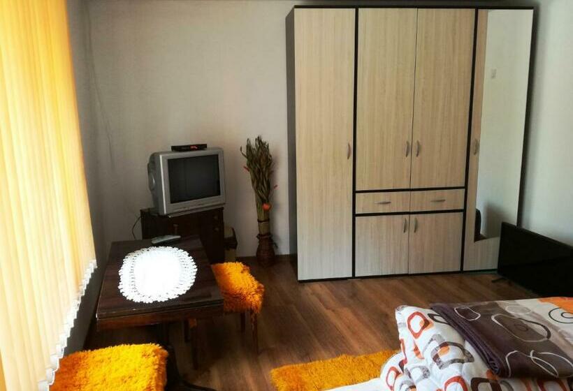 디럭스 룸, Divna Guest House