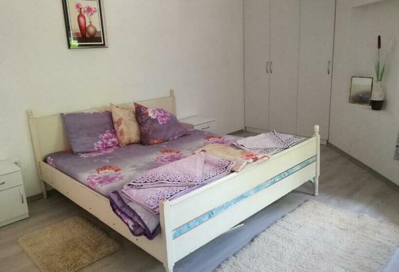 Номер Deluxe, Divna Guest House