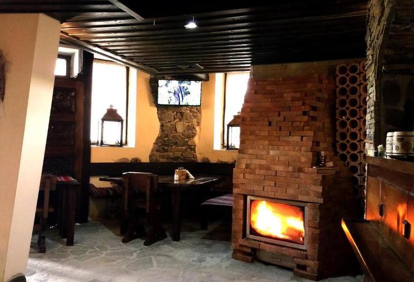 1 Bedroom Apartment Mountain View, Family Hotel Valchanovata Kashta