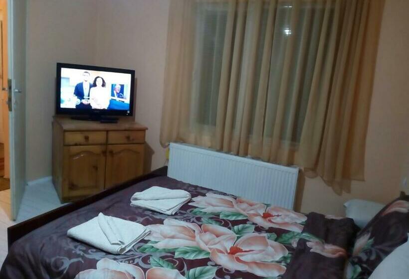Номер Стандарт, Guest House Emiliya