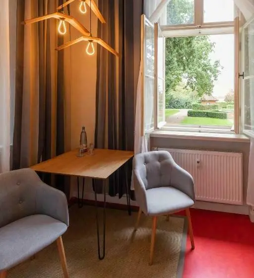 ガーデンビュースタンダードルーム, Kavaliershaus Krumke Gästehaus Im Schlosspark Schlüsselbox Kein Tv