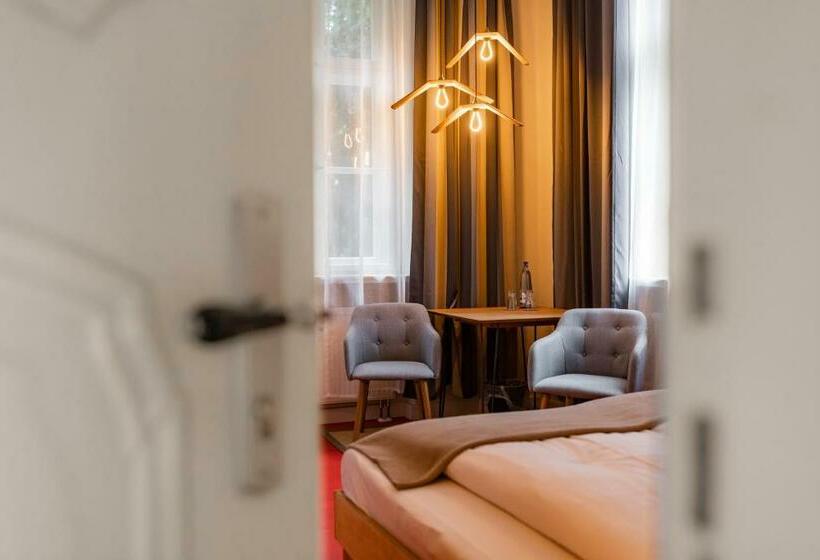 标准房带园景, Kavaliershaus Krumke Gästehaus Im Schlosspark Schlüsselbox Kein Tv