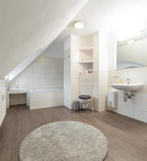 庭の見える1ベッドルームアパートメント, Kavaliershaus Krumke Gästehaus Im Schlosspark Schlüsselbox Kein Tv