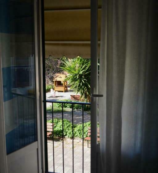 Номер Стандарт, La Divina