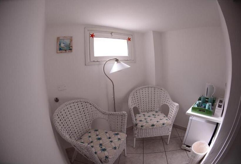 Номер Стандарт, La Divina