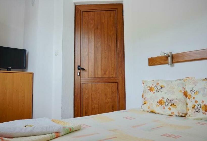 Номер Стандарт, Pamir Guest House