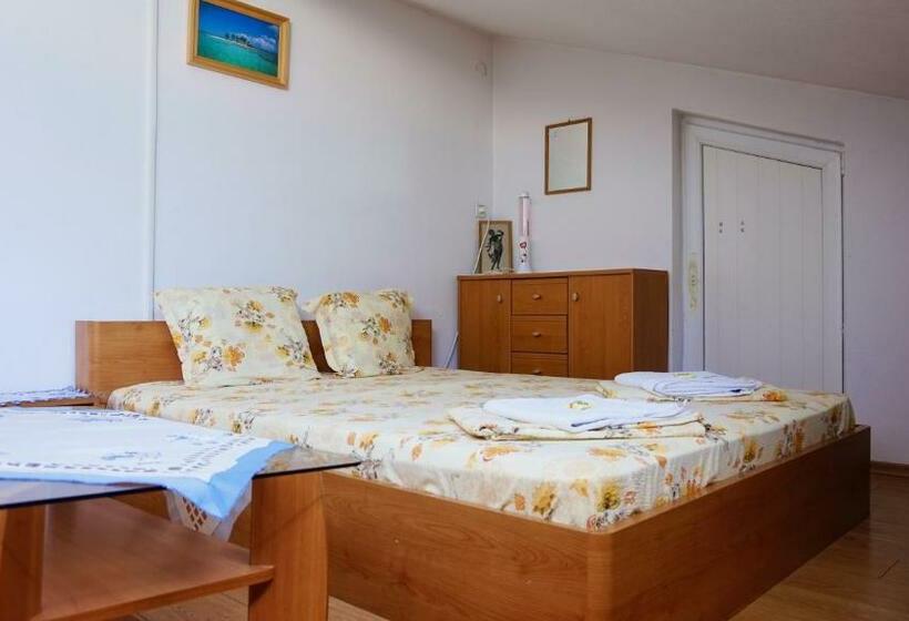 Четырехместный Номер Стандарт, Pamir Guest House