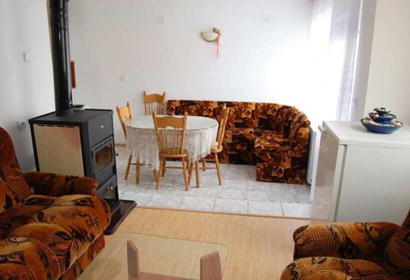 Четырехместный Номер Стандарт, Pamir Guest House