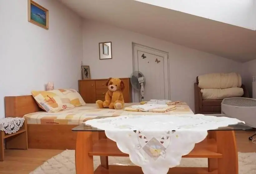 スタンダード４人部屋, Pamir Guest House