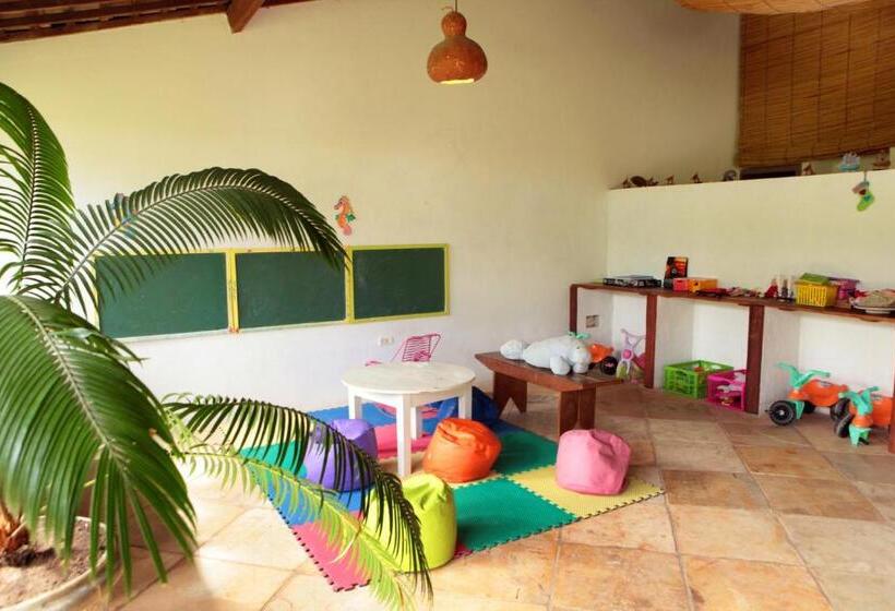 标准三人间, Pousada Borapira