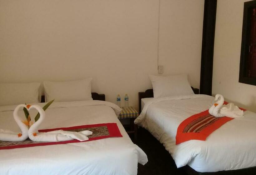 بنجلو عائلى, Thongdam Guesthouse