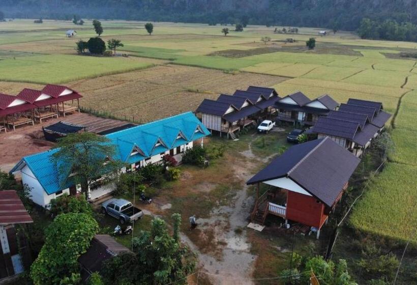 بنجلو قياسى, Thongdam Guesthouse