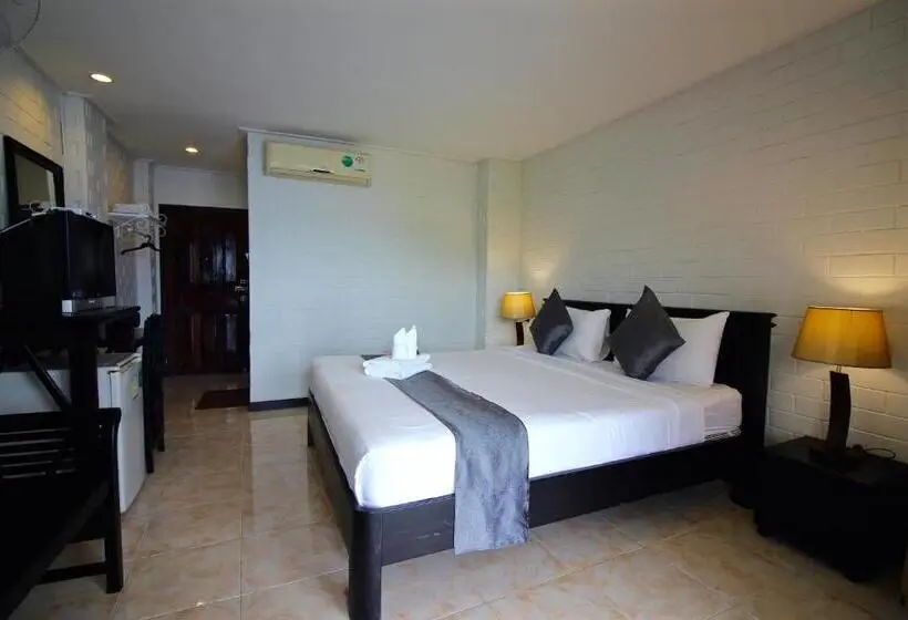 اتاق استاندارد با تراس, Phornpailin Riverside Resort
