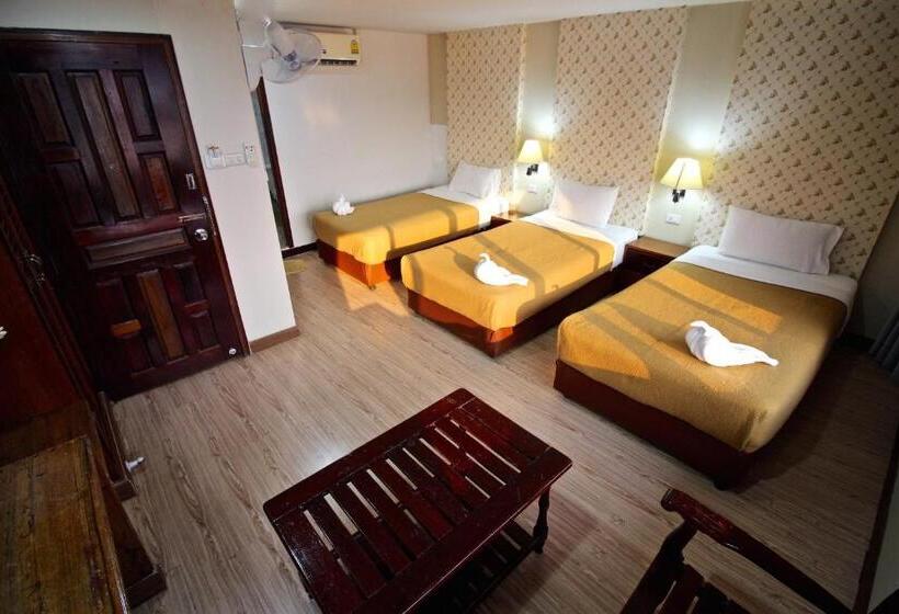 带景观的三人标准房间, Phornpailin Riverside Resort