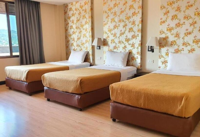 带景观的三人标准房间, Phornpailin Riverside Resort