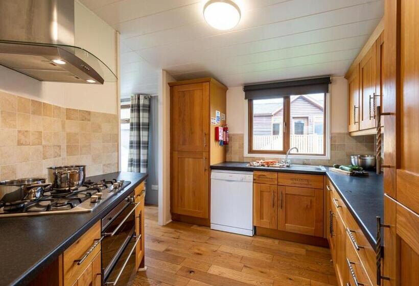 スタンダードプラスルーム, Ashlea Pools Lodges