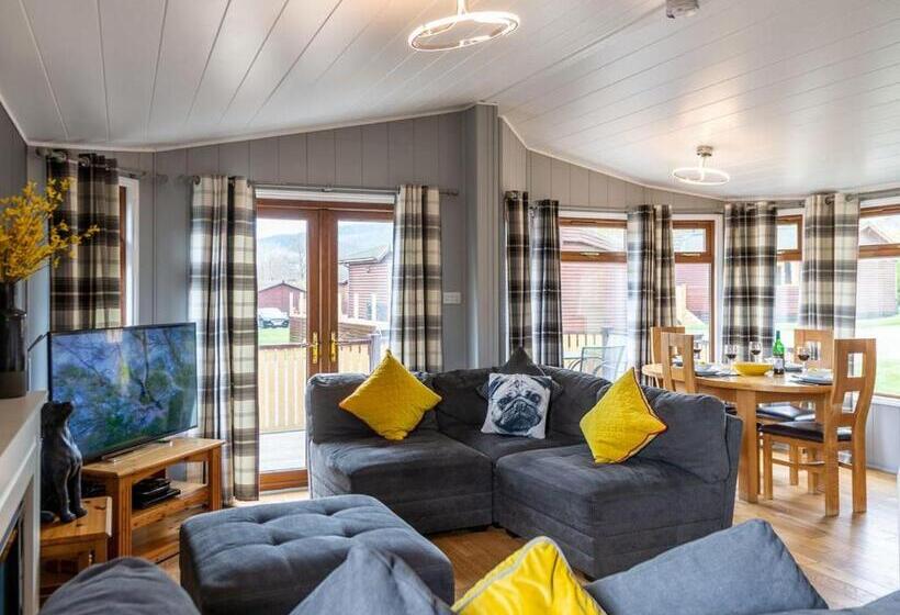 スタンダードプラスルーム, Ashlea Pools Lodges