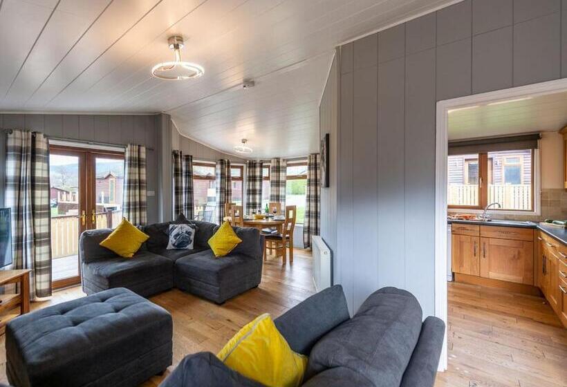 スタンダードプラスルーム, Ashlea Pools Lodges