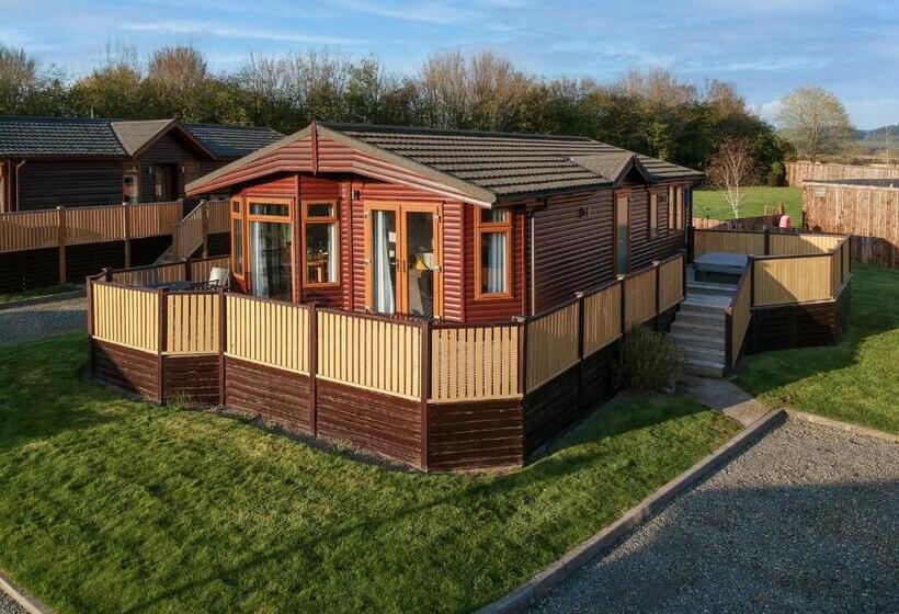 スタンダードプラスルーム, Ashlea Pools Lodges