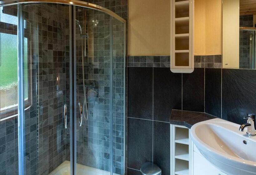 スタンダードルーム, Ashlea Pools Lodges