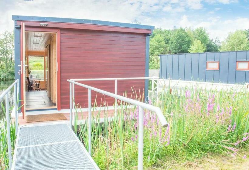 Хижина, Hausboaty Ypsilon Golf Liberec